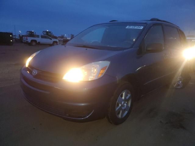 2005 Toyota Sienna CE