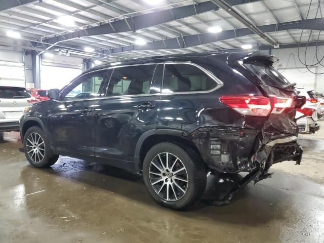 2017 Toyota Highlander SE