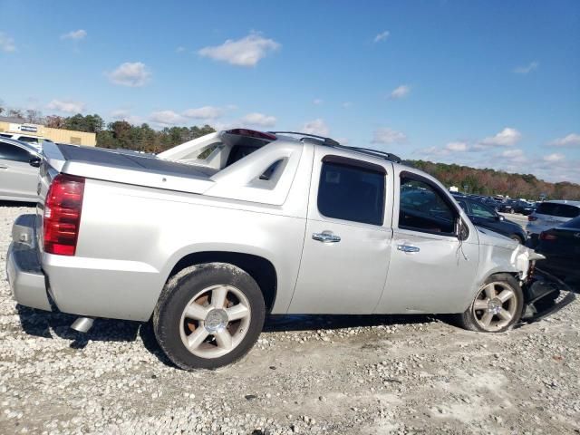 2011 Chevrolet Avalanche LT