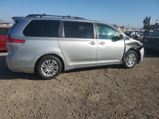 2011 Toyota Sienna XLE