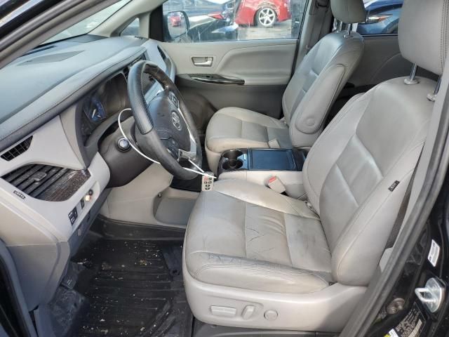 2016 Toyota Sienna XLE