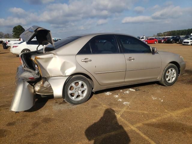 2005 Toyota Camry LE