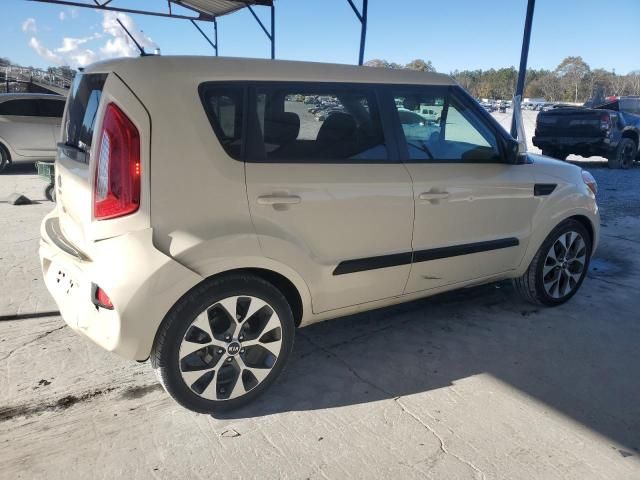 2013 KIA Soul +