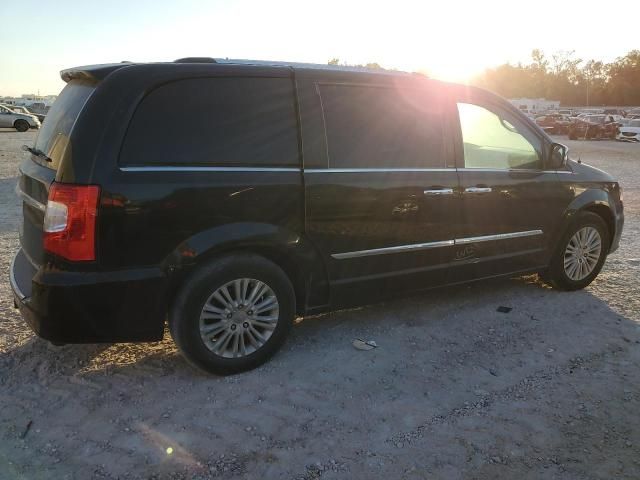 2013 Chrysler Town & Country Limited