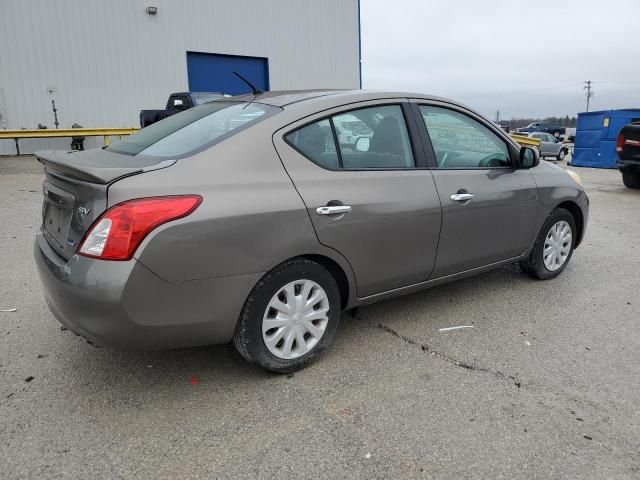 2013 Nissan Versa S