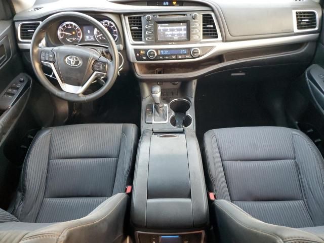 2014 Toyota Highlander LE