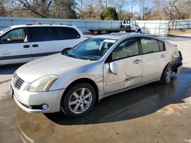 2004 Nissan Maxima SE