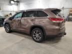 2017 Toyota Highlander SE