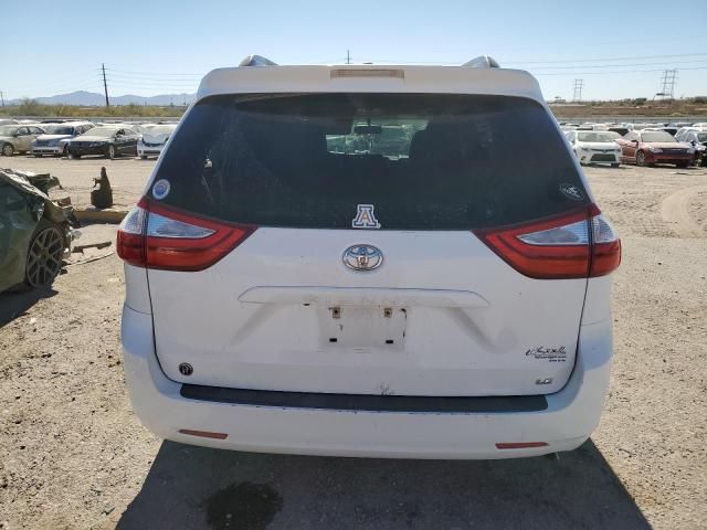 2015 Toyota Sienna LE