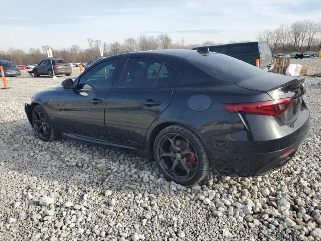 2017 Alfa Romeo Giulia TI Q4