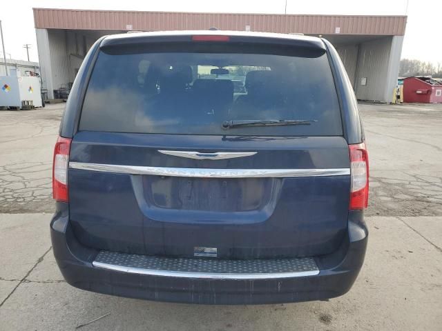 2012 Chrysler Town & Country Touring