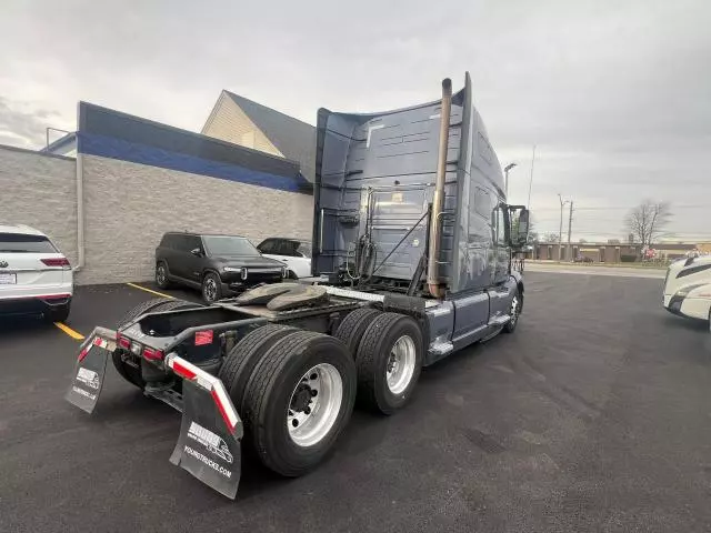 2020 Volvo VN VNL