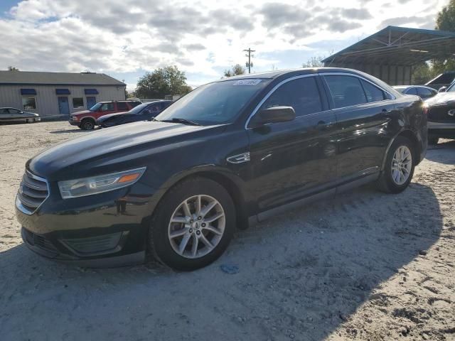 2013 Ford Taurus SE