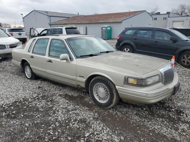 1997 Lincoln Town Car Signature