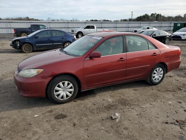 2005 Toyota Camry LE