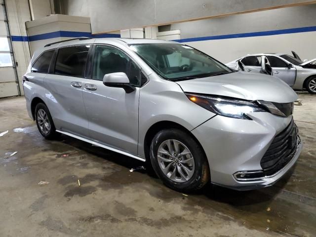 2024 Toyota Sienna XLE