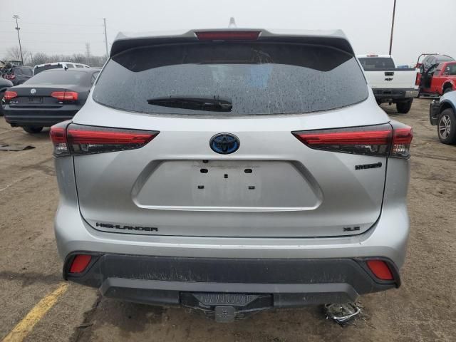 2022 Toyota Highlander Hybrid XLE