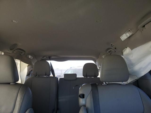 2015 Toyota Sienna XLE