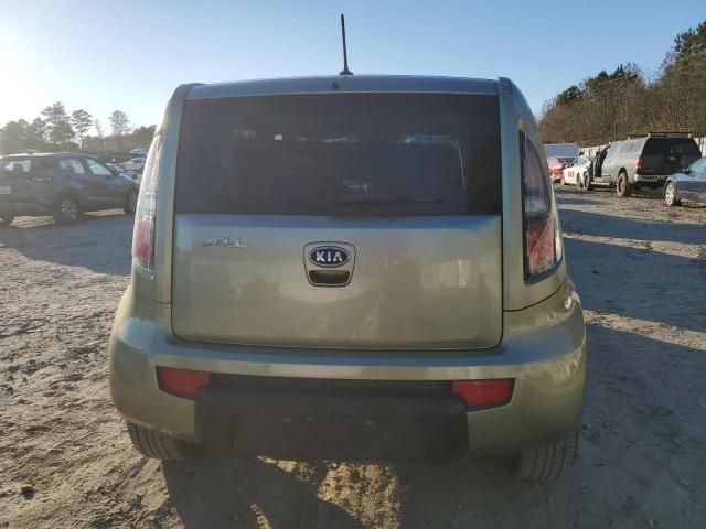 2011 KIA Soul +