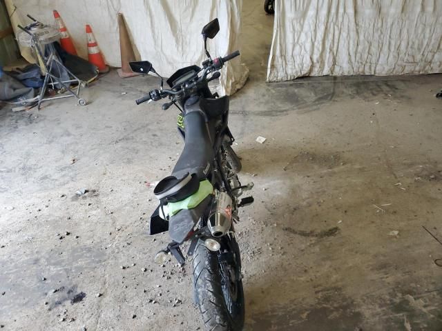 2022 Kawasaki KLX300 E