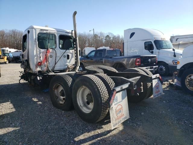 2015 Freightliner Cascadia 125