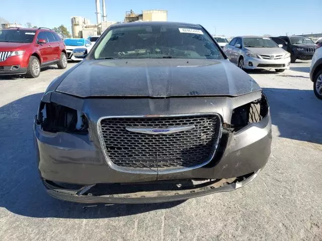 2019 Chrysler 300 Limited