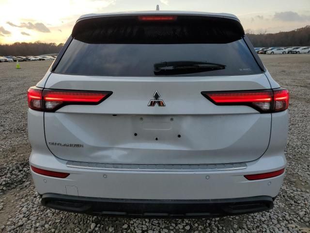 2022 Mitsubishi Outlander ES