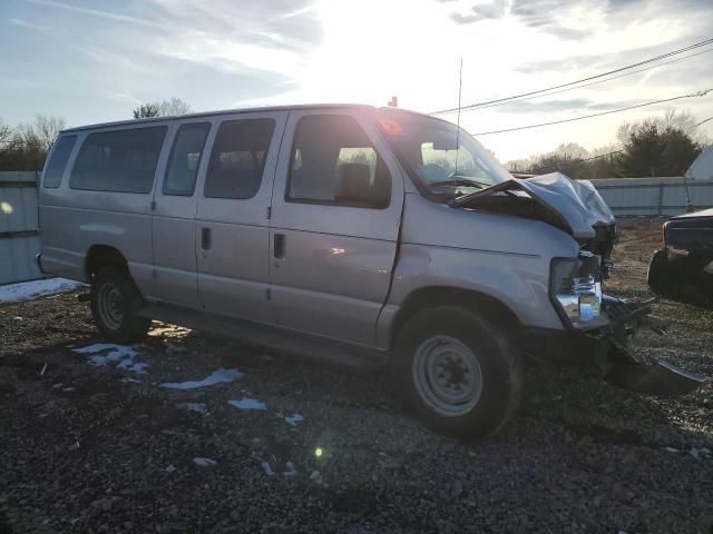 2013 Ford Econoline E350 Super Duty Wagon