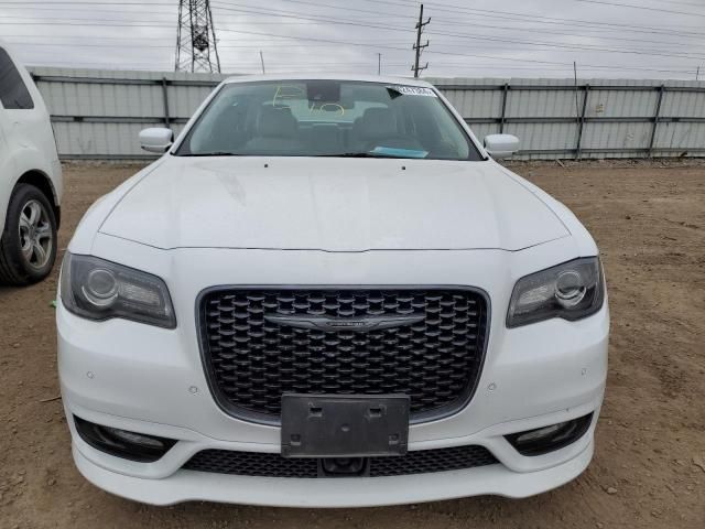 2022 Chrysler 300 Touring L