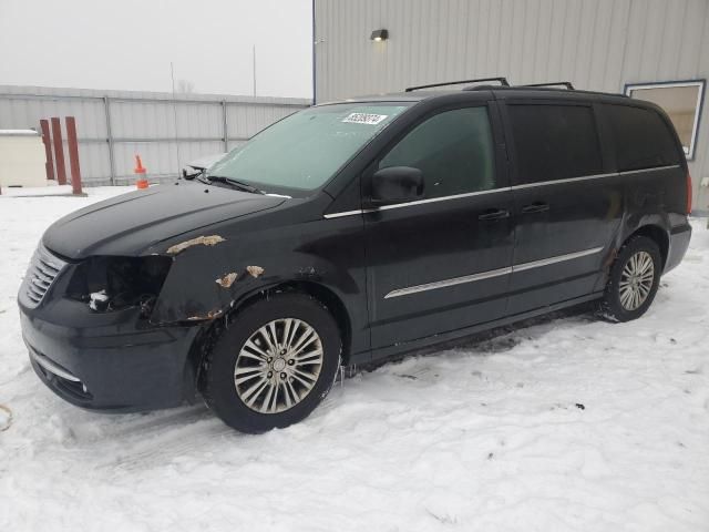 2015 Chrysler Town & Country Touring L