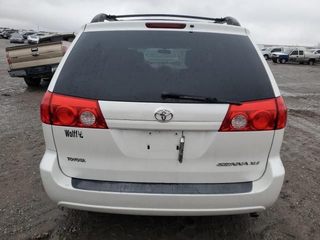 2010 Toyota Sienna XLE