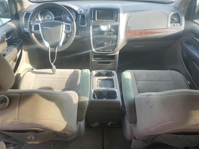 2011 Chrysler Town & Country Touring