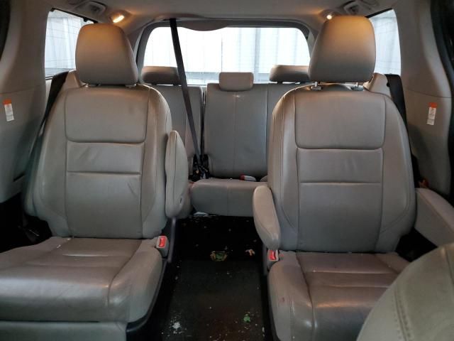 2015 Toyota Sienna XLE