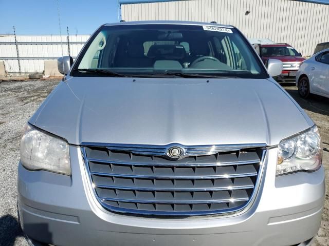 2009 Chrysler Town & Country Touring