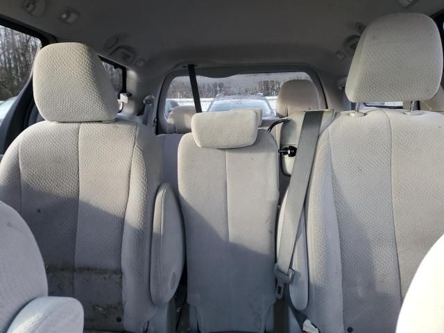 2013 Toyota Sienna LE