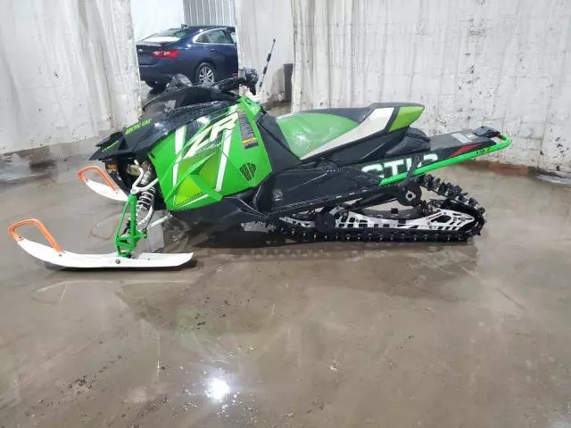 2017 Arctic Cat ZR9000