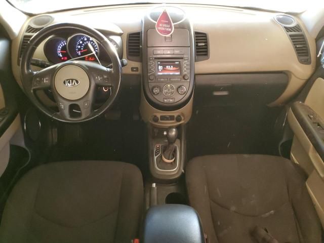 2013 KIA Soul +