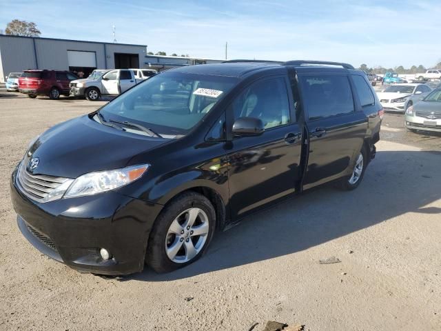 2012 Toyota Sienna XLE