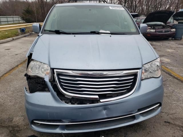 2013 Chrysler Town & Country Touring