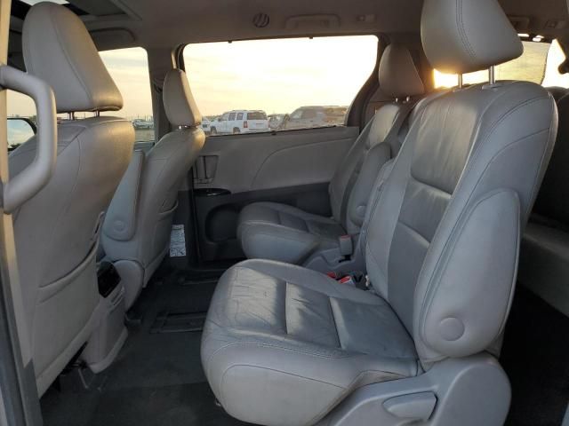 2016 Toyota Sienna XLE