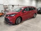 2024 Toyota Sienna LE