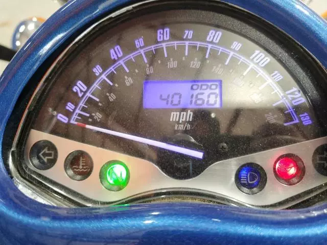 2004 Honda VTX1300 C