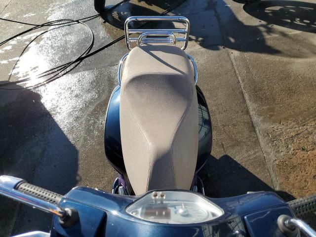 2007 Vespa GTS 250