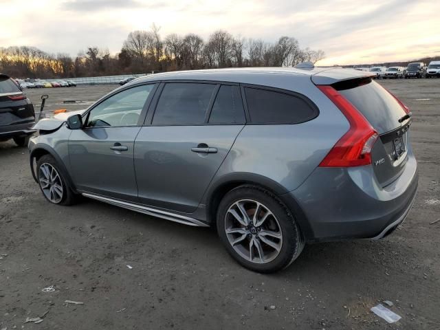 2016 Volvo V60 Cross Country Premier