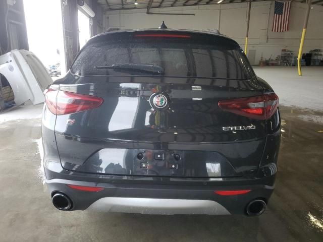 2018 Alfa Romeo Stelvio Sport