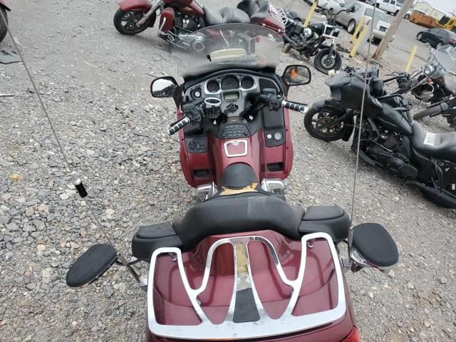 2004 Honda GL1800