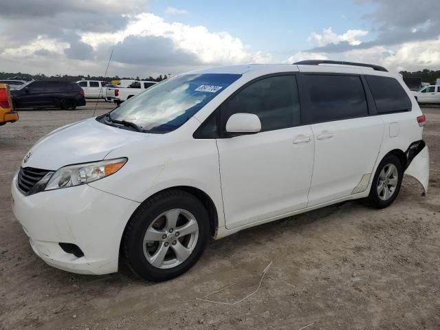 2011 Toyota Sienna LE