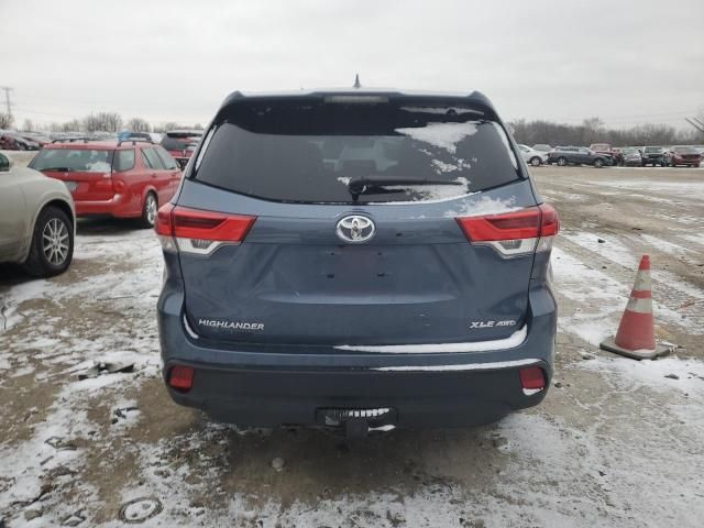 2019 Toyota Highlander SE