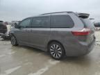 2019 Toyota Sienna XLE