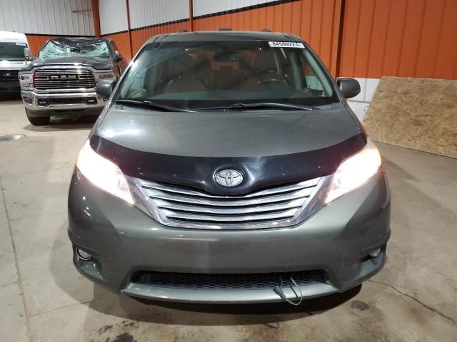 2011 Toyota Sienna XLE